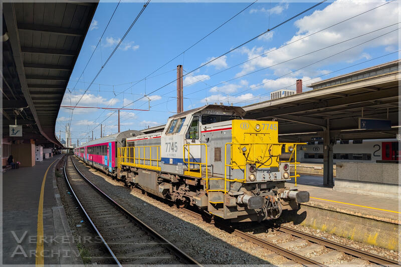 92 88 0077 045-7