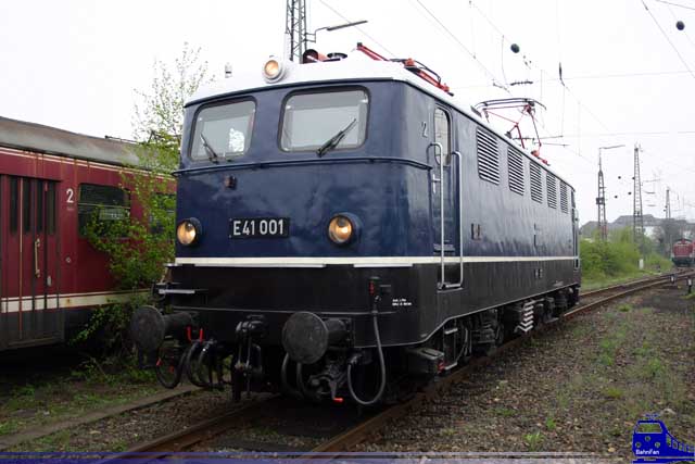  E 41 001