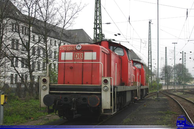  290 051-2