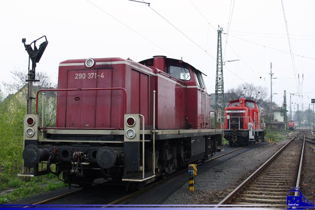  290 371-4