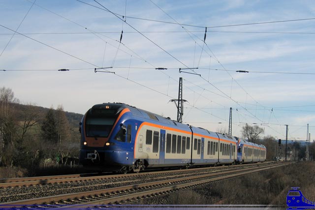  427 055