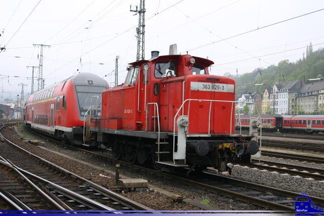  363 829-3